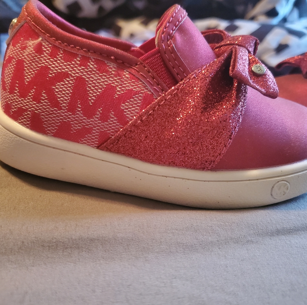 Michael Kors girls size 6 shoes